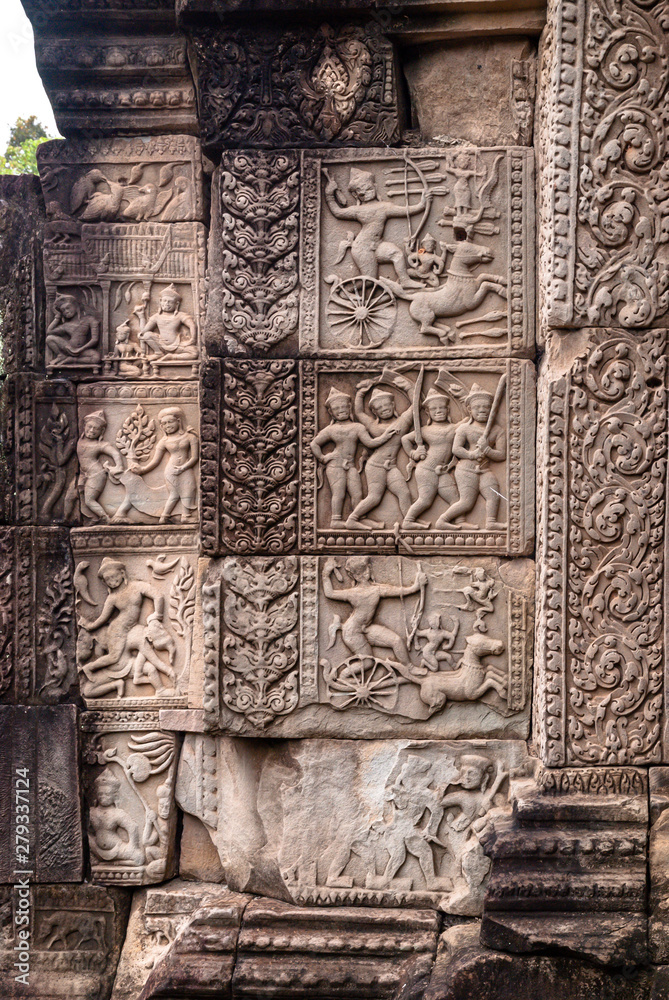 Wall with image on low-reliefs, Angkor Wat temple, Siem Reap, Cambodia