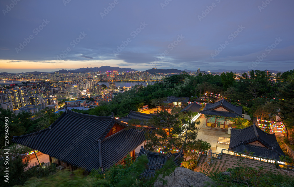 Seoul city scape night view at Dalmasa temple.