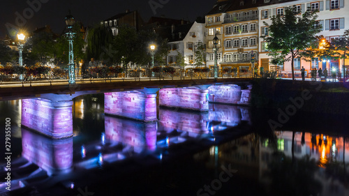 Bridge Reflexion in Strasbourg at night © PIKSL