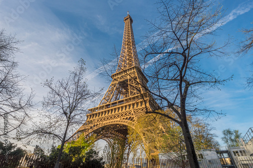 Eiffel Tower, Paris, France © Puripat
