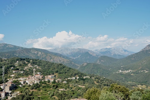 village de montagne en corse