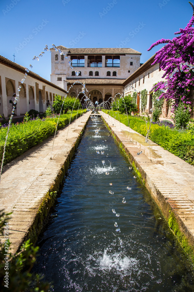 Granada, Andalucia / Spain »; July 2018: The beautiful water sources of Generalife Alhambra