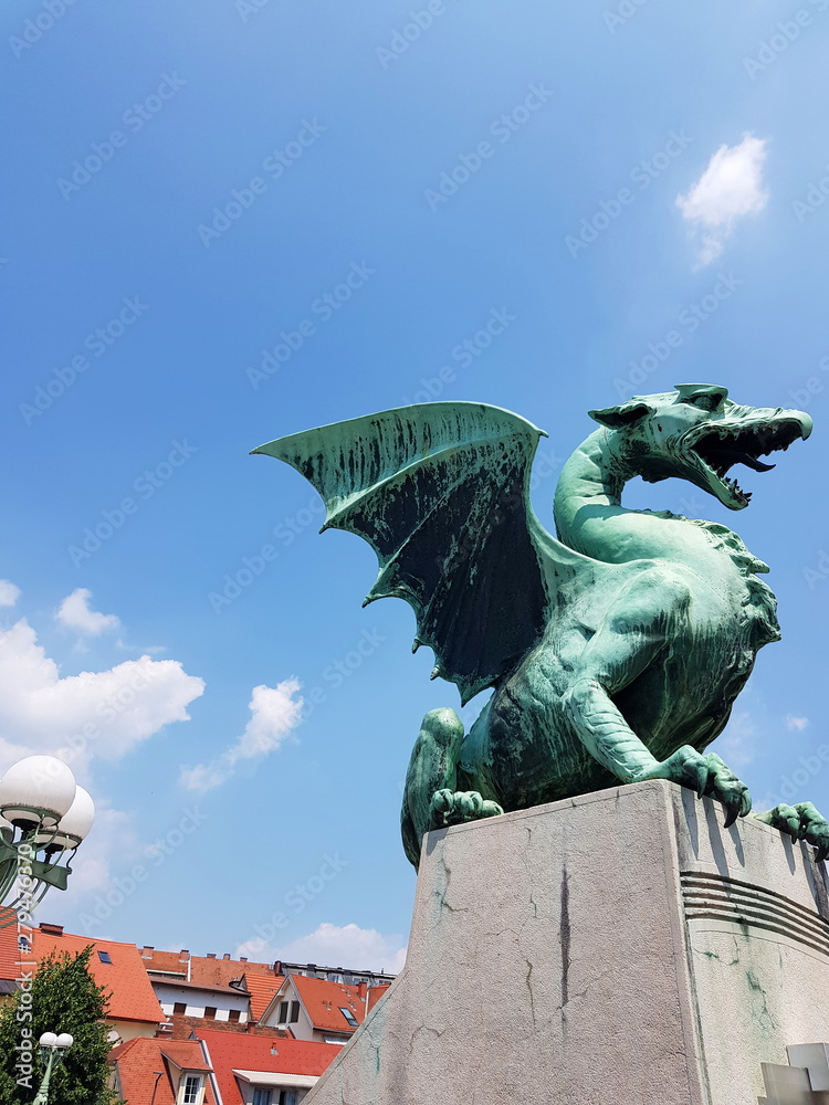 Drache auf der Drachenbrücke in Ljubljana (Slowenien)