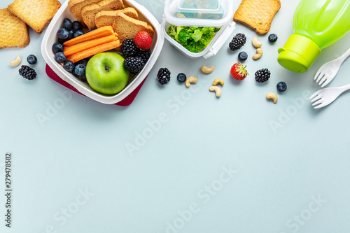 Fotografie Healthy lunch to go packed in lunch box