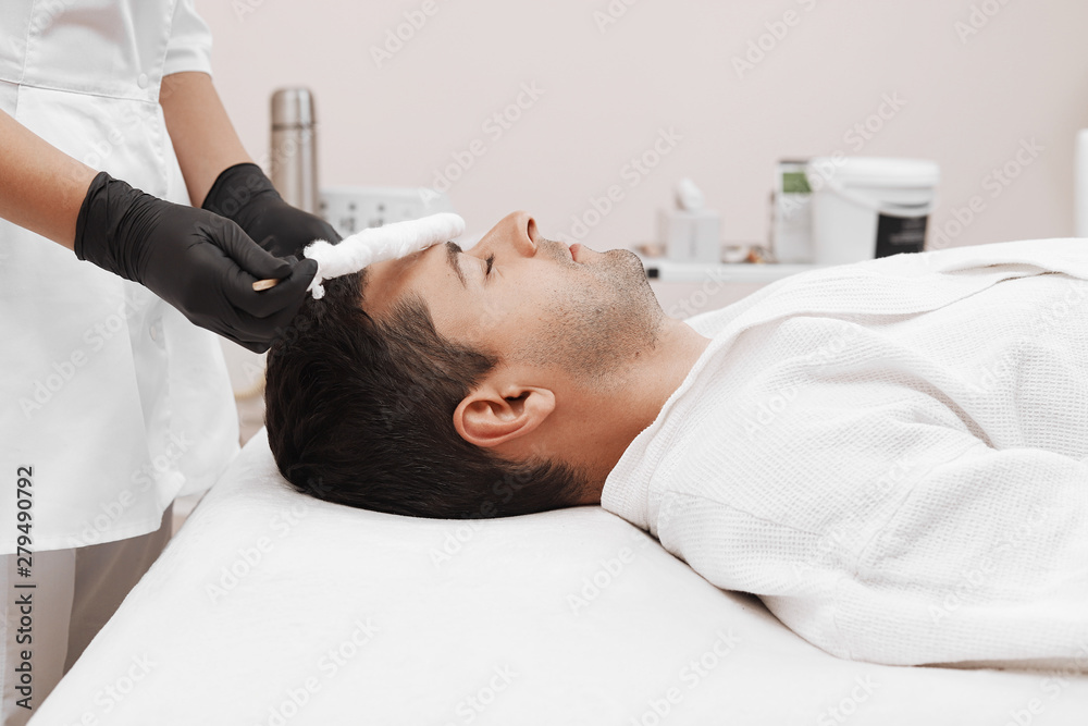 Fototapeta premium Liquid nitrogen therapy.