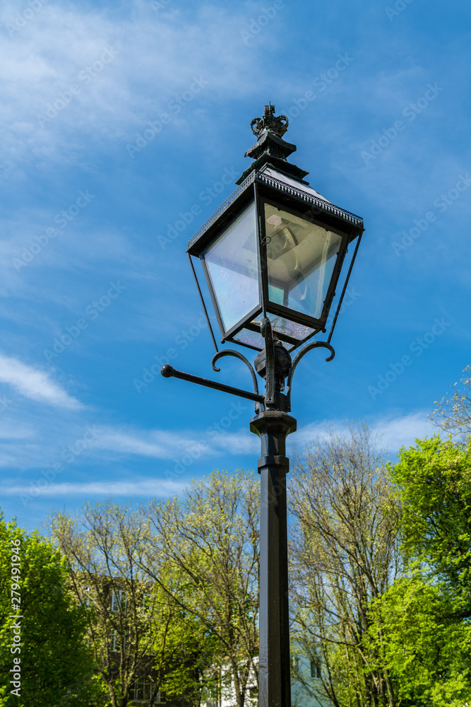 altmotische Strassenlaterne 