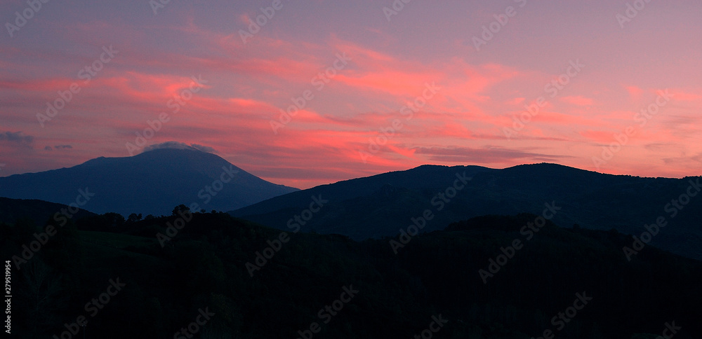 Fototapeta premium Mountain Sunset