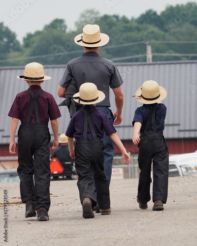 Amish Family of Boys - 186
