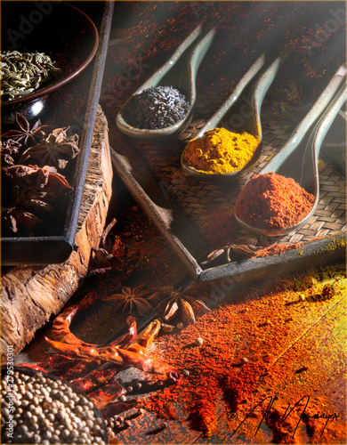 gewürze spices ground and whole