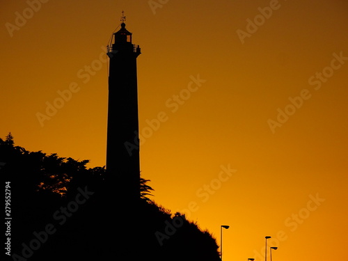 farola del puerto de malaga