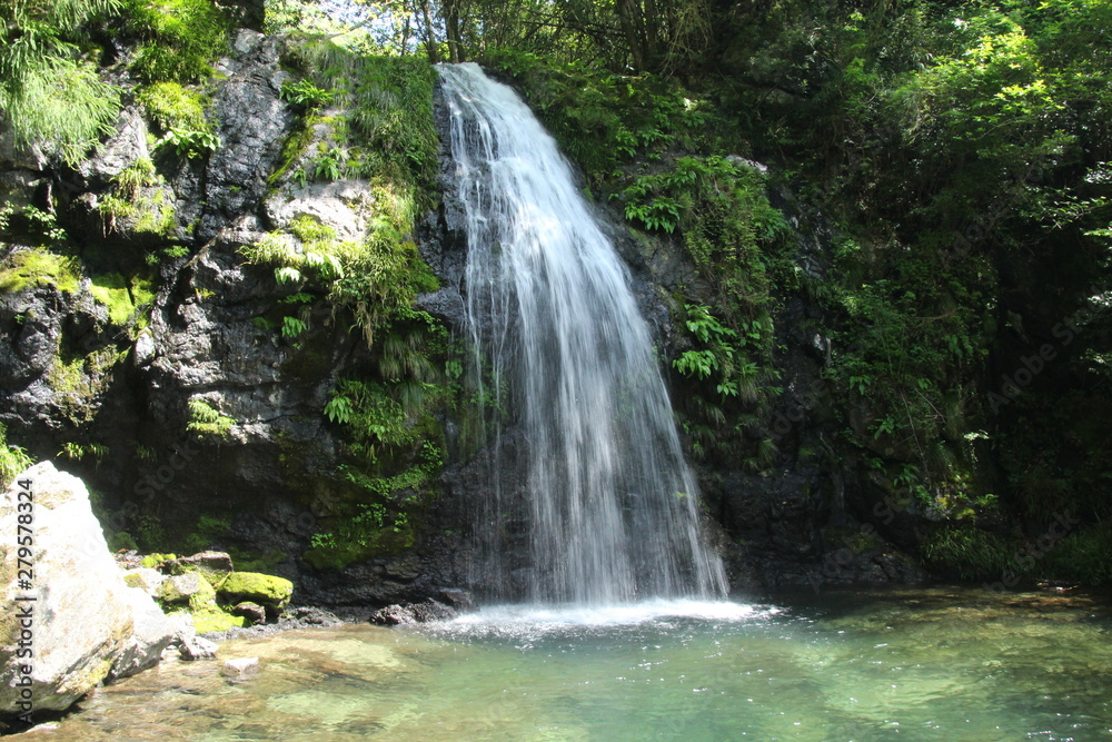 Naklejka premium 上勝町の雄淵