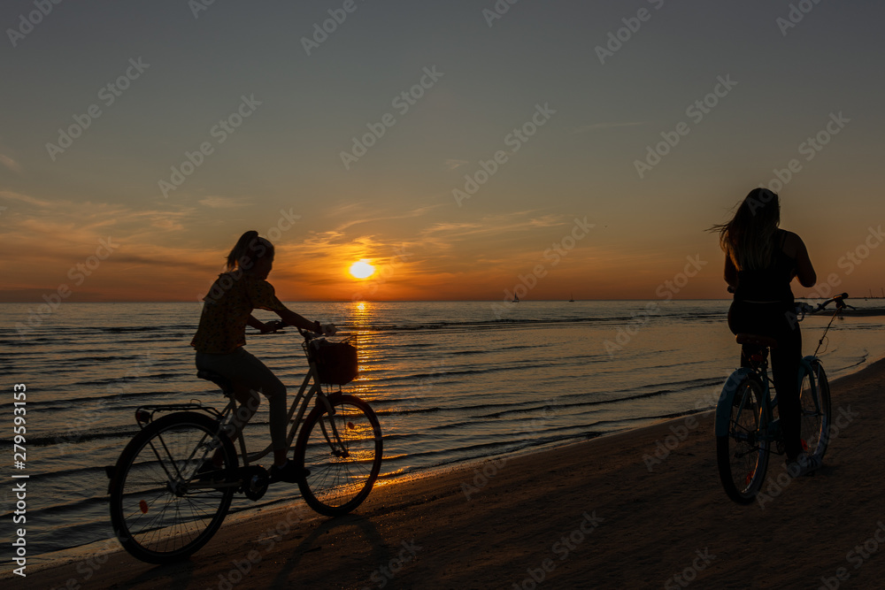 Fototapeta premium Sunset on Baltic sea at Liepaja, Latvia.