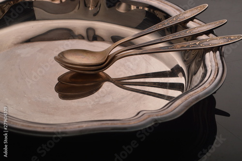 metal spoons © Нина Колесникова