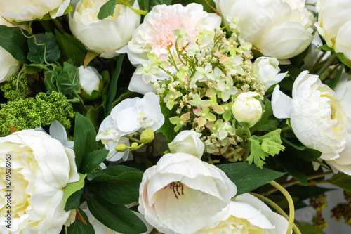 Fleur artificielle - bouquet blanc pour mariage et réception