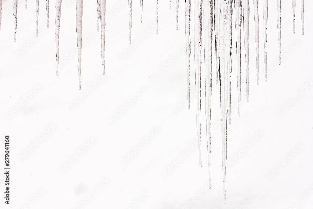 mehrere Eiszapfen mehrere Eiszapfen