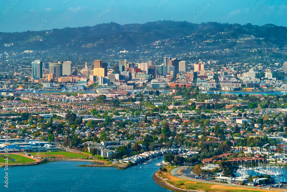 Aerial view of Oakland, CA from the bay - obrazy, fototapety, plakaty 