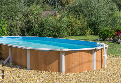Pool with thermal water