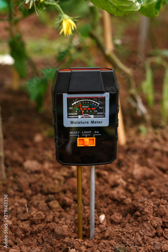 Soil meter, tester for measuring PH, light and moisture at field