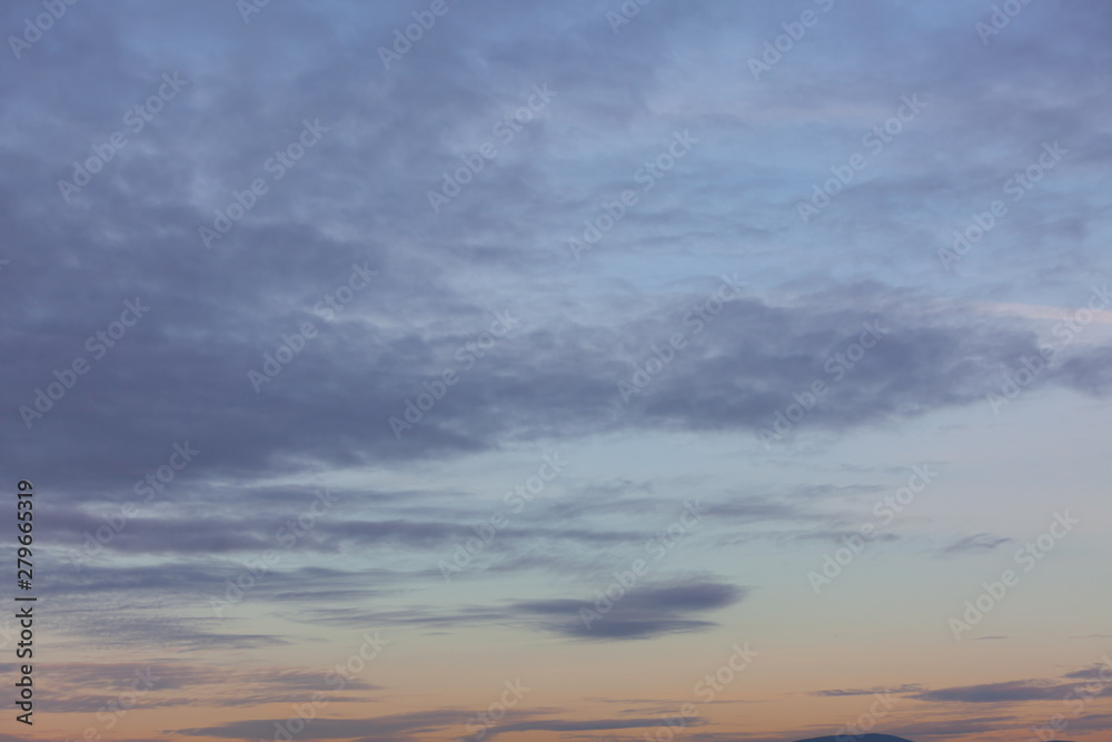 Fototapeta premium Evening sky with clouds