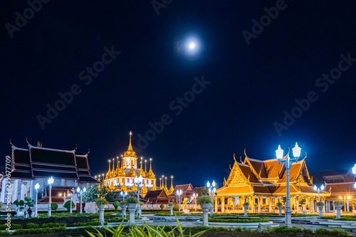 night view of the palace in bangkok