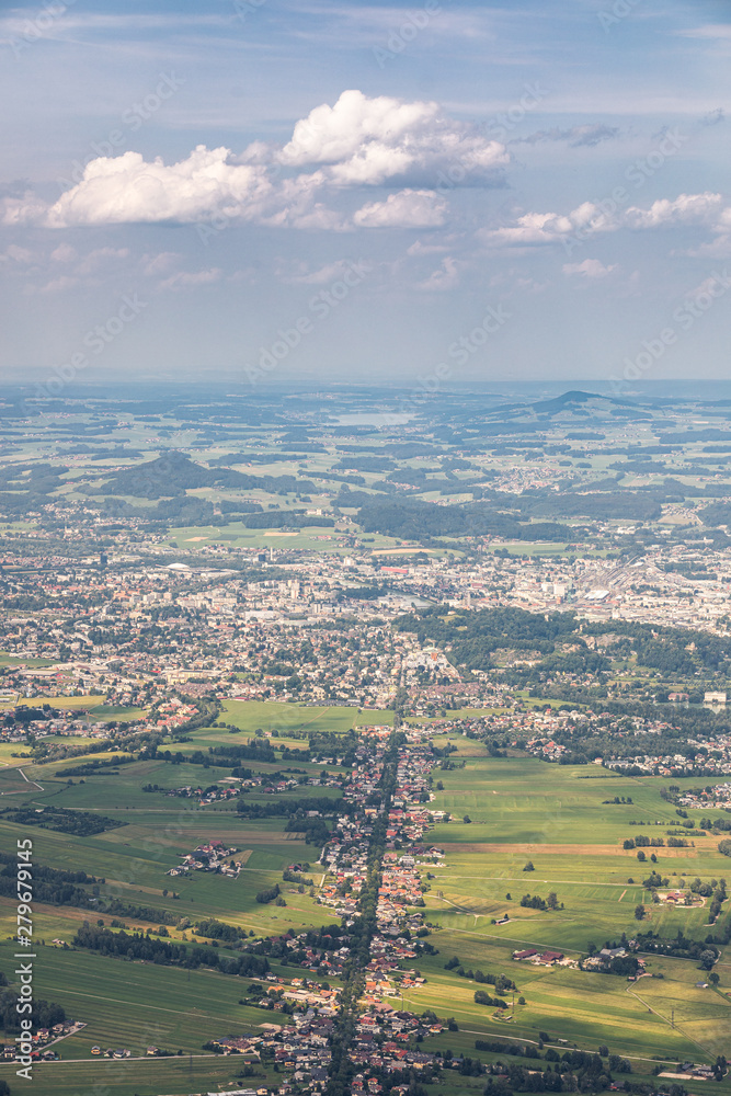 Ausblick auf Salzburg, Untersberg, Moosstrasse, Panorama, Landschaft, Stadt