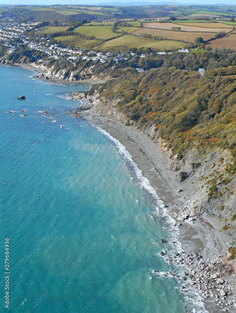 Obraz premium paragliding above the South Cornwall Coast