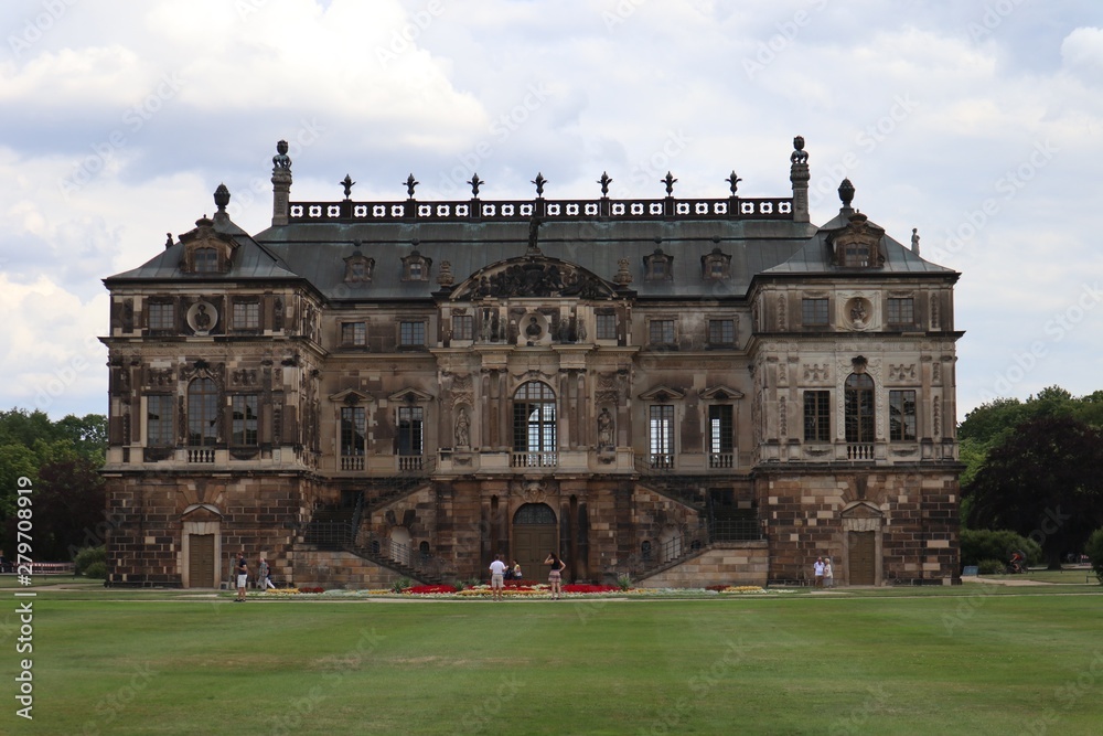 Palais Großer Garten Dresden Sommer 