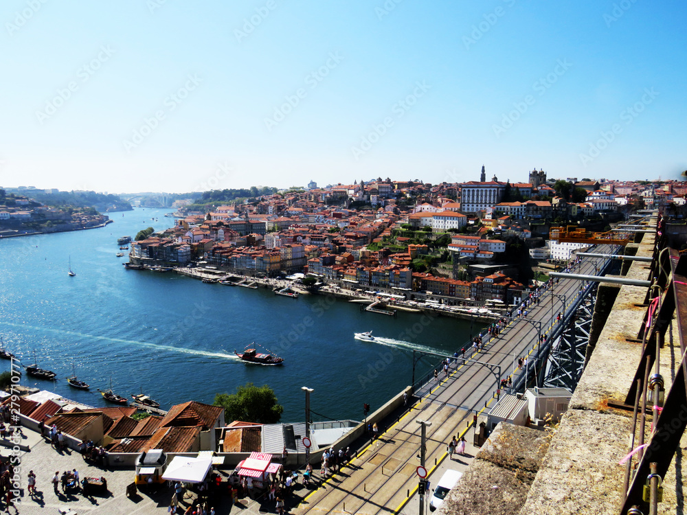 Cidade Do Porto e Gaia Com O rio Douro
