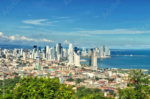 Tableau sur toile Rascacielos de la ciudad de Panamá vistos desde el cerro Ancón