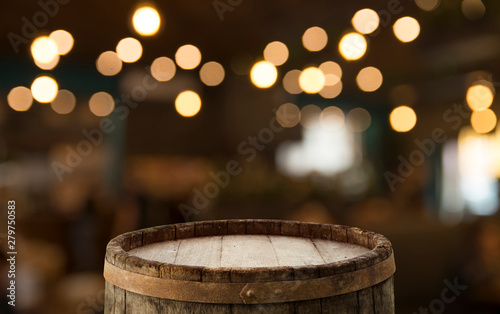 Fototapete Oktoberfest beer barrel and beer glasses with wheat and hops on wooden table