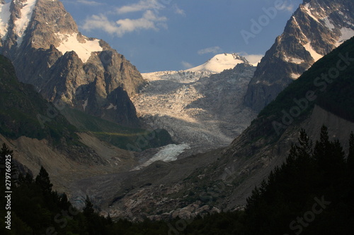Caucasus. Karaugom gorge. Icefall glacier Karaugom. © Эдуард Манукянц