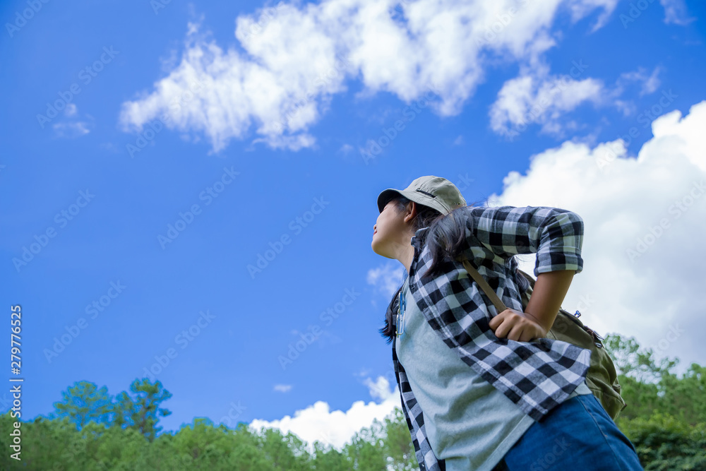 Travelers, young women, look at the amazing mountains and forests, wanderlust travel ideas, Travelers, young women, look at the amazing mountains and forests, wanderlust travel ideas,