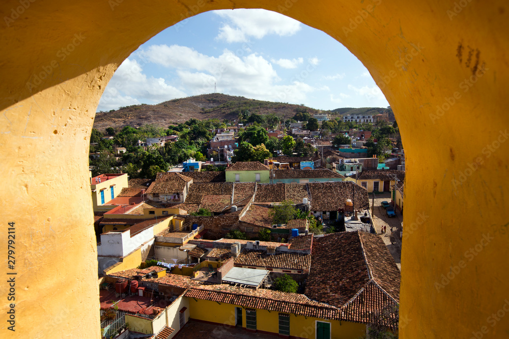 Εκτύπωση καμβά View from the bell tower of the San Francisco de Asis convent over Trinidad, Cub