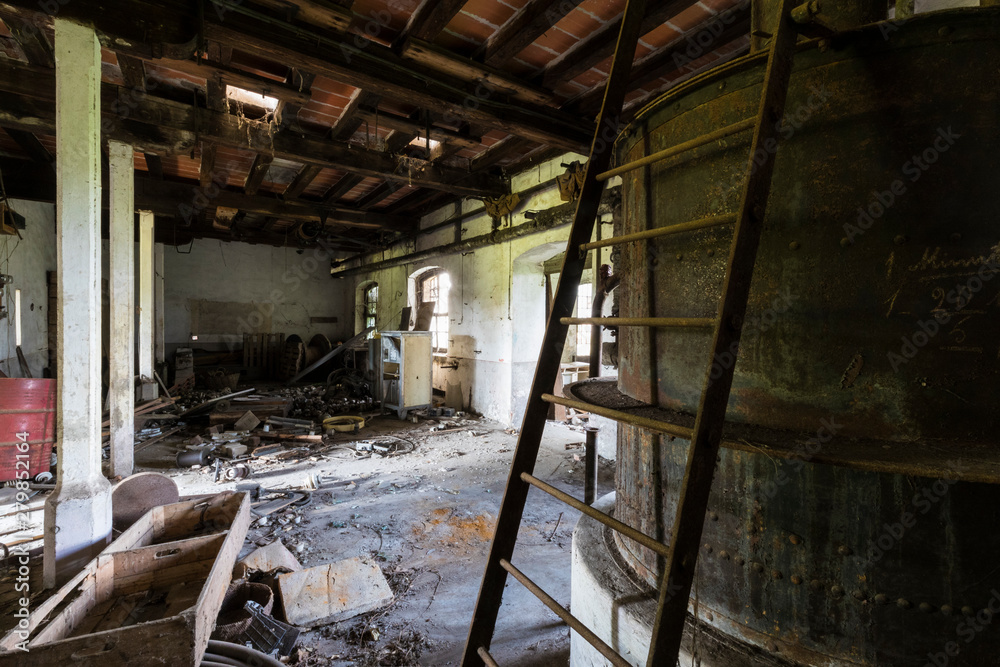 Urban exploration / Abandoned Textile industry Urban exploration / Abandoned Textile industry