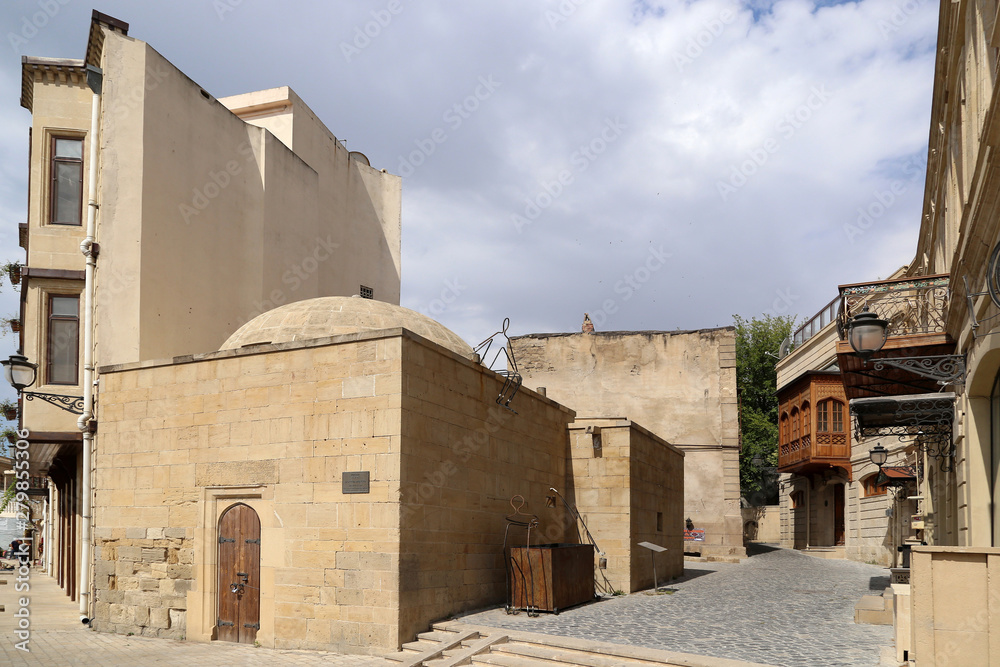 Ancient mosque of the 16th century in the old town of Icheri Sheher