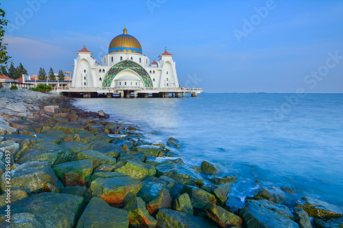 Malacca Straits Mosque ( Masjid Selat Melaka), It is a mosque located on the man-made Malacca Island near Malacca Town, Malaysia
