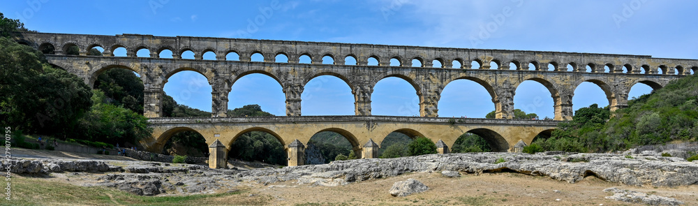 Pont du Gard à Remoulins dans le  Gard
