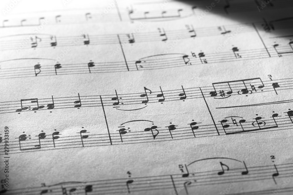 Fototapeta premium Nuty na pięciolinie z bliska