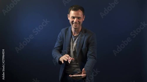 Fail video of magician man with playing cards