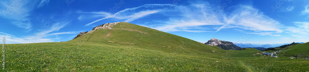 Obraz premium panorama - alpage du charmant som en chartreuse