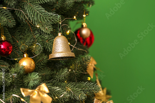 Golden glitter bell ornamen...
