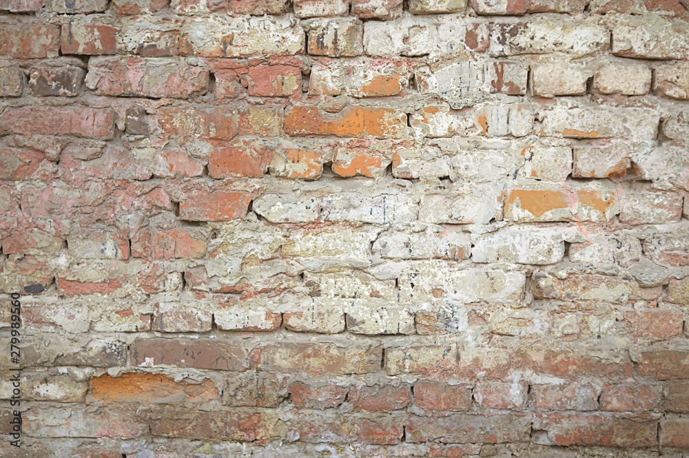 Naklejka premium Old red brick wall with white paint background