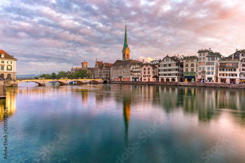 Zurich, the largest city in Switzerland © Kavalenkava