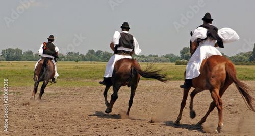 Pusta Hungary Horsemen Horseriding
