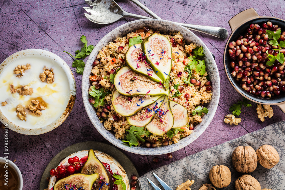 CousCous gericht mit Feigen und camambert käse CousCous gericht mit Feigen und camambert käse