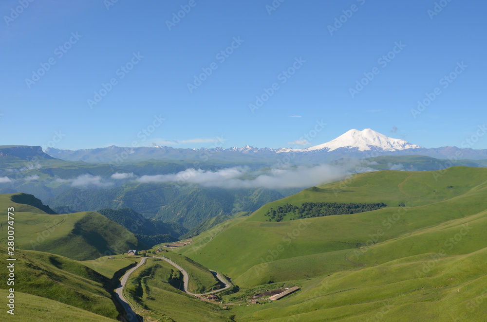 the serpentine of mount Elbrus (серпантин на Эльбрус)