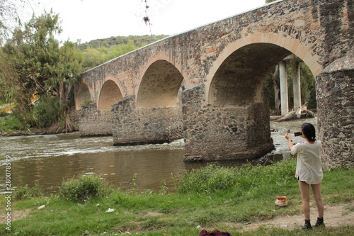 Puente del rio 