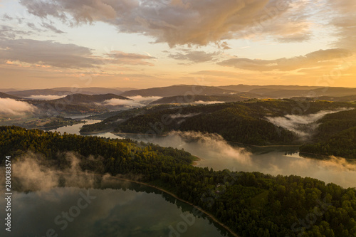 Fototapeta Naklejka Na Ścianę i Meble -  Województwo Podkarpackie- zalew solina - panorama, Polska,