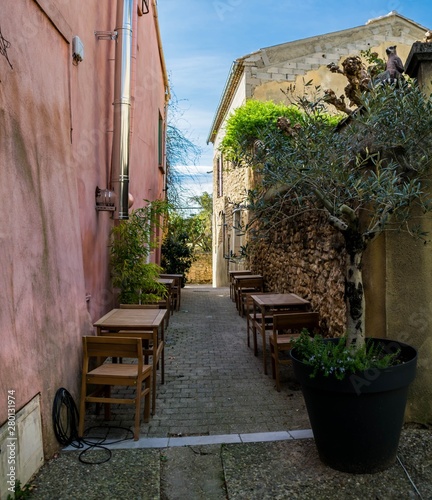 Saint-Quentin-la-Poterie, Gard, Occitanie, France. photo