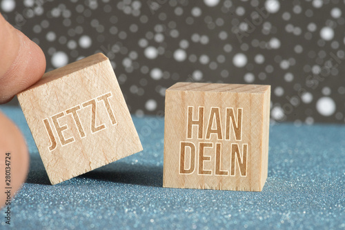 Würfel und Motivation Jetzt Handeln